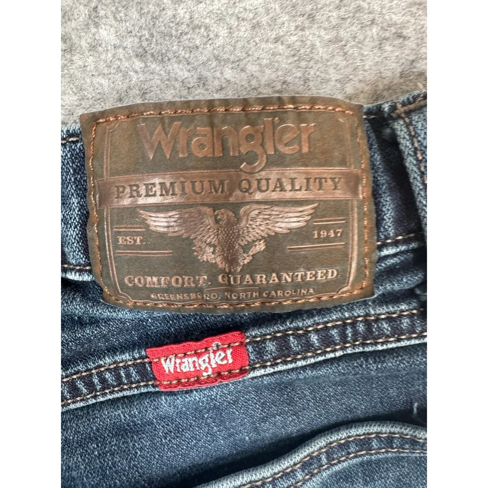 Wrangler Relaxed Boot Jeans 30x32 Blue Stretch Denim Mens Pants 98RBTRD